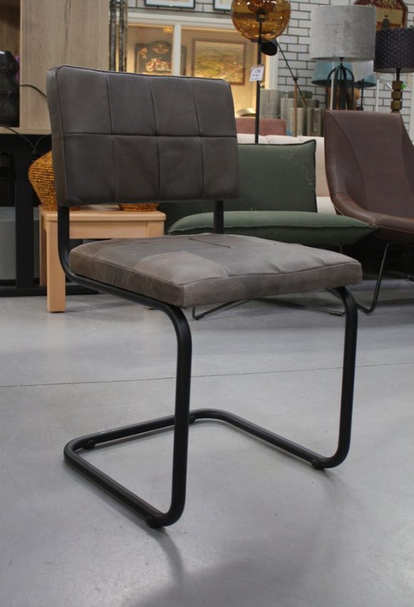 3 eetkamerstoelen Nelson Patch Jess design sledestoel metaal leer bonanza grey naturel industrieel hal54