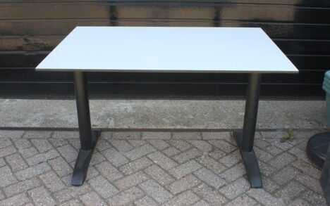 Terrastafel HPL wit 120 x 80 cm.
