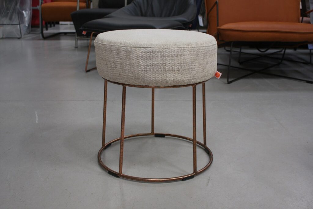 Hocker Cody Jess design (stof Riga)