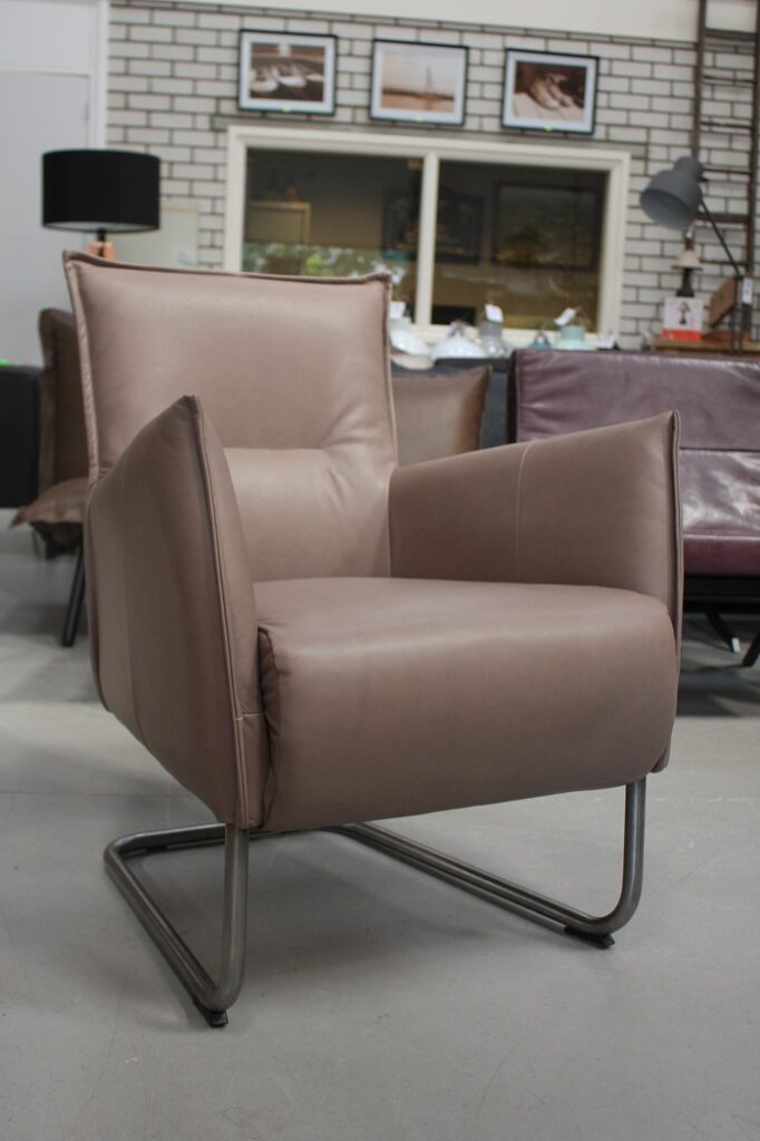 Fauteuil Aron Jess design (buttero opal)