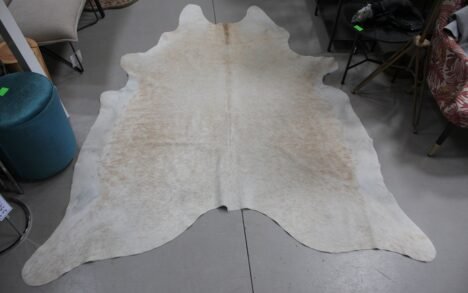 Koeienhuid / vloerkleed beige