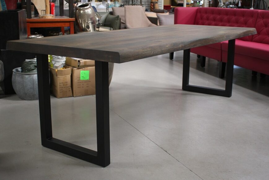 Eettafel Gerald 240 x 100 cm.