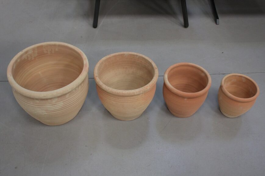 AKTIE!! Bloempotten terracotta (set van 4) Cherry pot ribbel - Afbeelding 2
