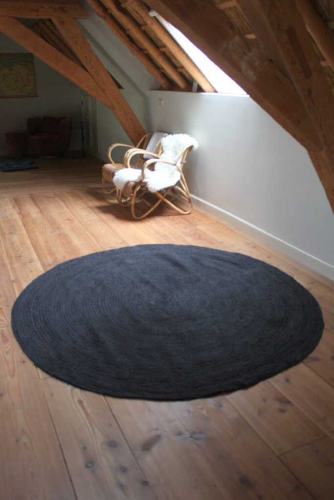 Vloerkleed Jute zwart Ø200 cm. (gratis verzending)