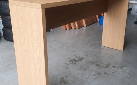 Bartafel / balie / wandtafel melamine 205 x 45 cm.