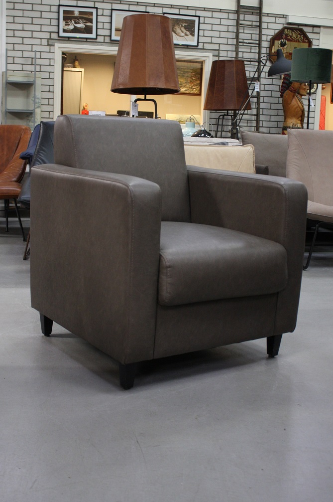 Fauteuil bruin kunstleder