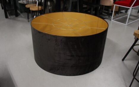 Grote ronde lampenkap zwart velvet Ø100 cm.