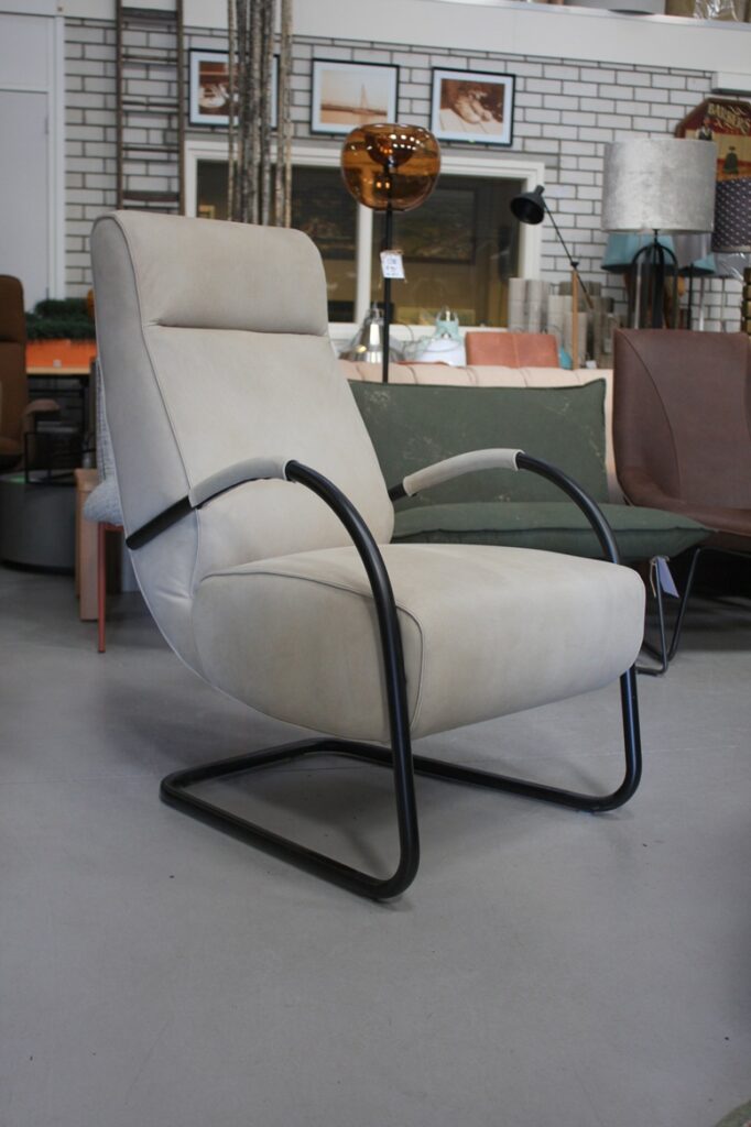 Fauteuil Howard Jess Design (Aurula Light Grey)
