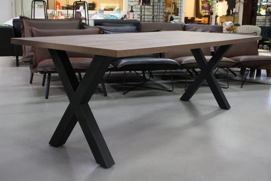 Eettafel 220 x 100 met kruispoot (houtlook)