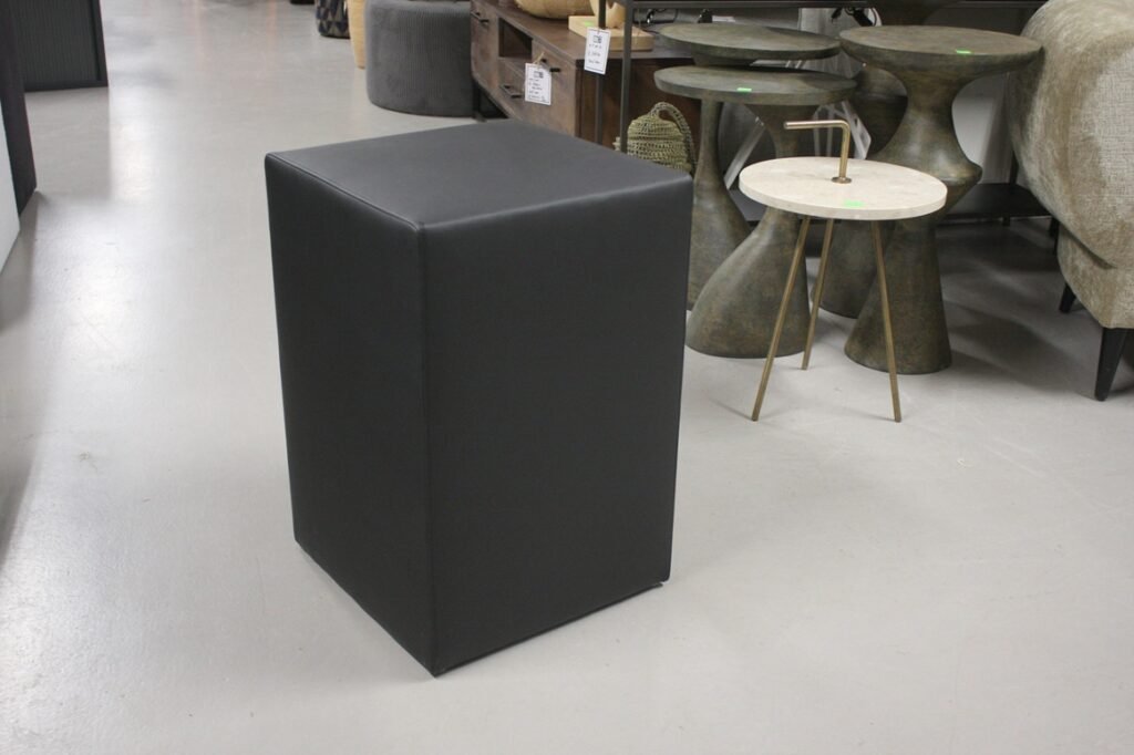 Hocker / nachtkastje leatherlook (set van 2)