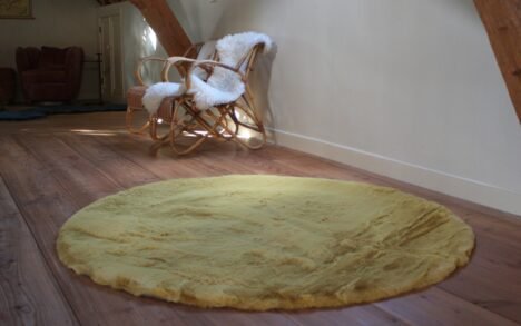 Vloerkleed Comfy Ø160 okergeel  (gratis verzending)