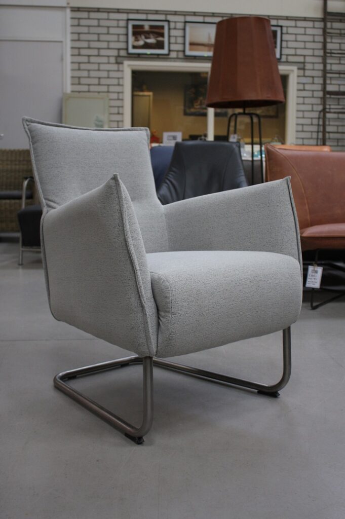 Fauteuil Aron Jess design (Velvet Unit)