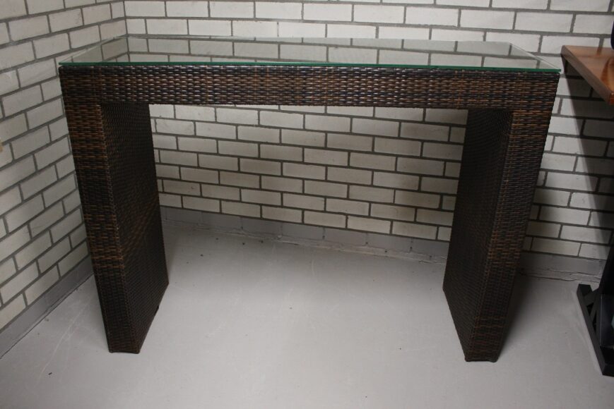 Bartafel bruin wicker