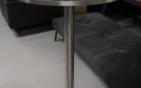 Bartafel / statafel  Ø80 cm.