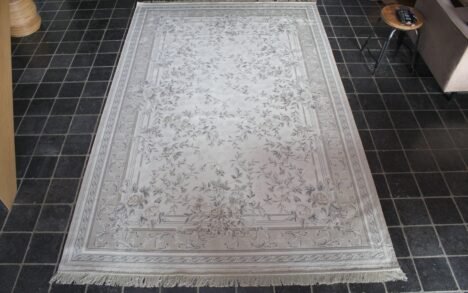 Vloerkleed Antiek Flowers zand 195x300