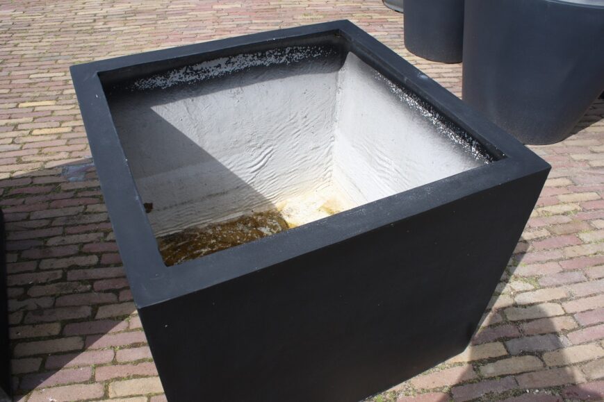 Bloembak vierkant Fiberstone Antraciet (82x82 cm.) - Afbeelding 2