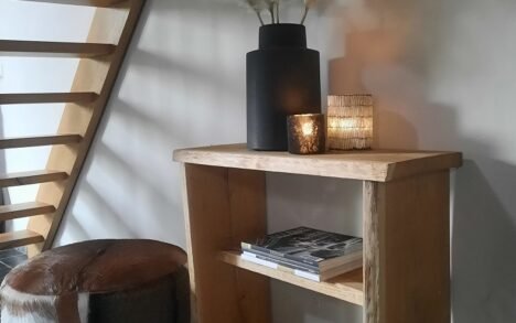 Eikenhouten sidetable  / haltafel 75 cm.