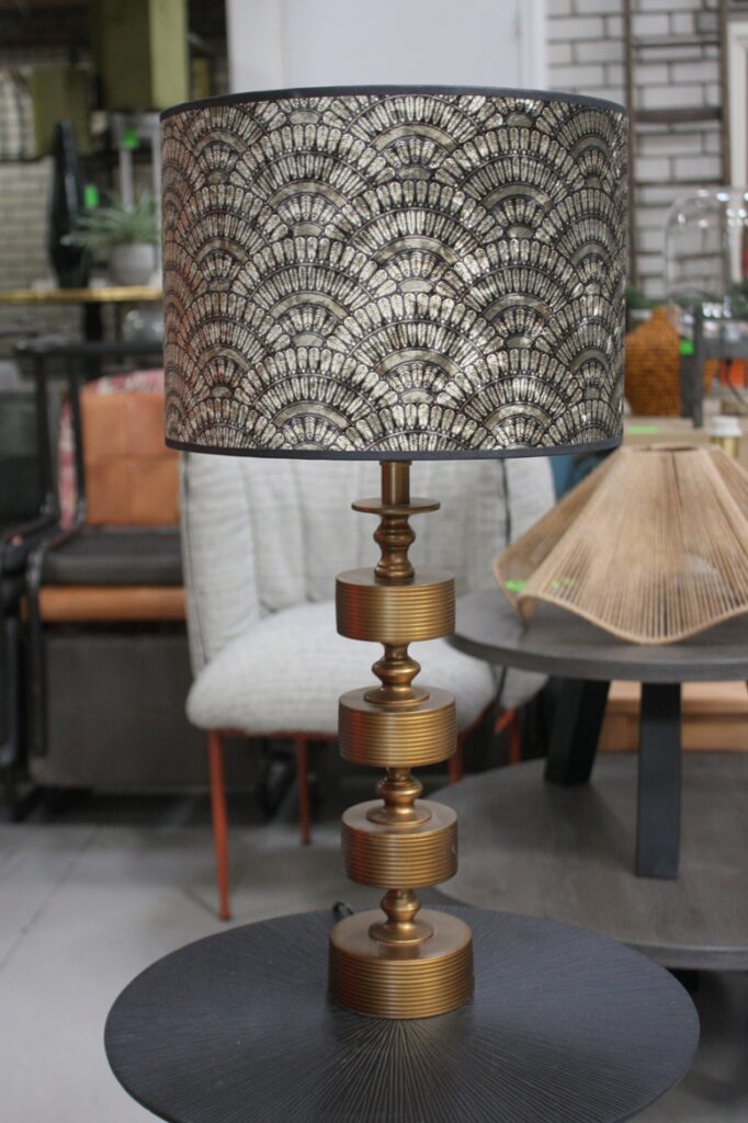 lampvoet GODY en velvet lampenkap CHIKA Light & Living.
