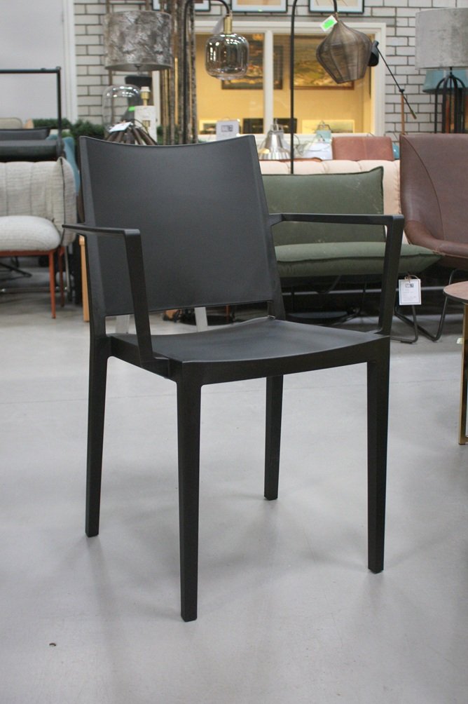 Stoel Floris met armleuning zwart