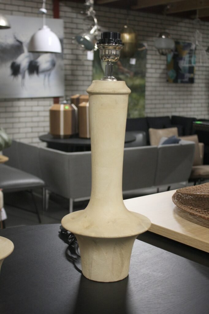 Lampvoet licht hout 50 cm.