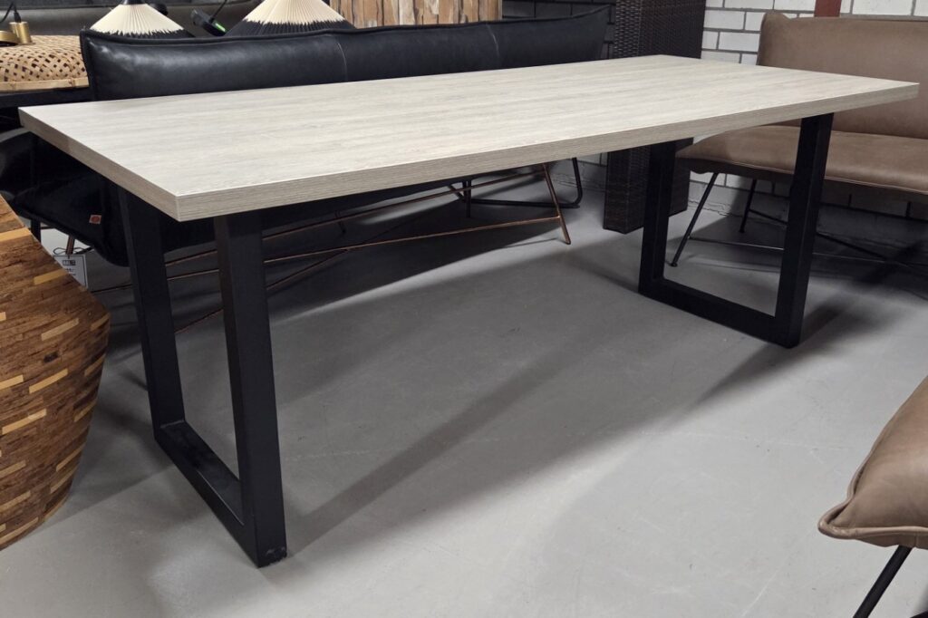 Eettafel / bureau melamine 200x90