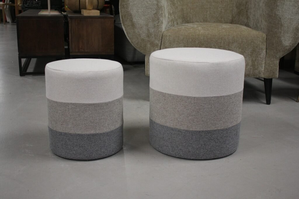 Poef rond stof grijs (set van 2)