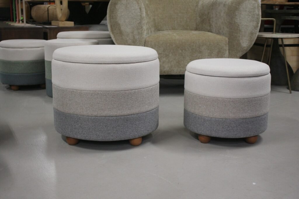 Poef rond stof grijs met opbergvak (set van 2)