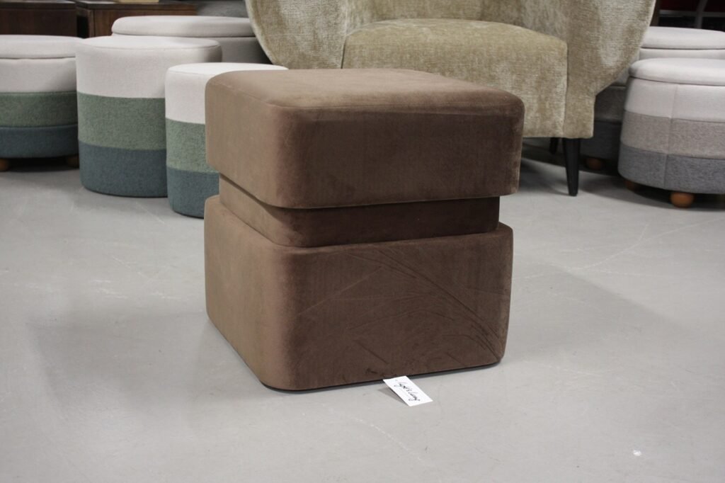 Poef Piazza donkerbruin velvet