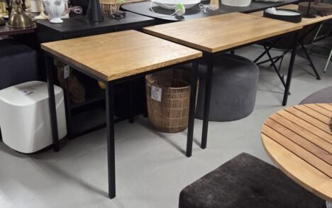 2 tafels metaal & eikenhout