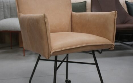 Eetkamerstoel Sanne Jess Design wieltjes (Bonanza Naturel)