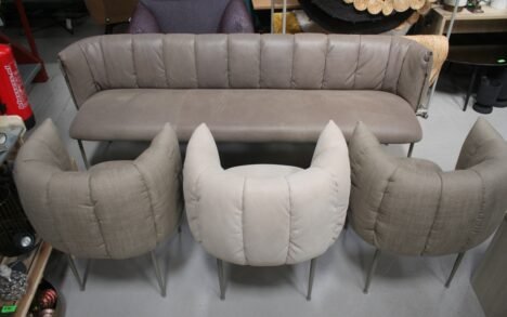 Eetbank + 3 eetkamerstoelen PUFFER Jess