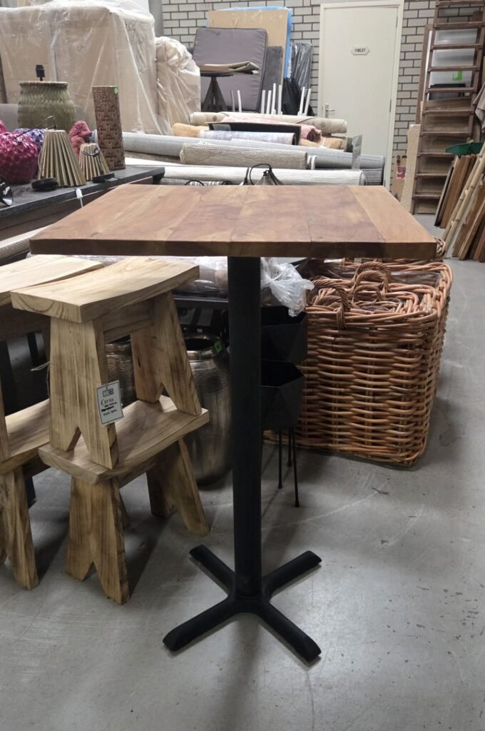 Bartafel metaal & hout 70x70