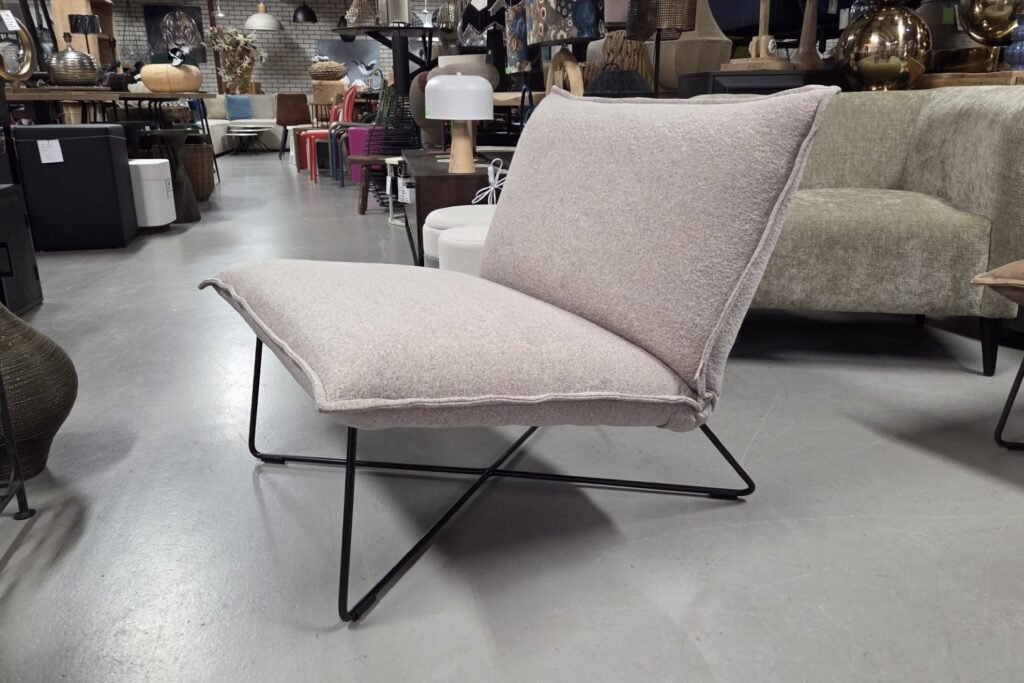 Fauteuil Earl Jess Design met zachte stof